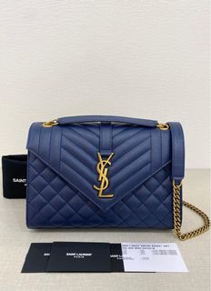 (Kategori: ) berada di . Dikirim oleh lux_closets (ID iklan 1377600001, Gambar 1). Deskripsi: .