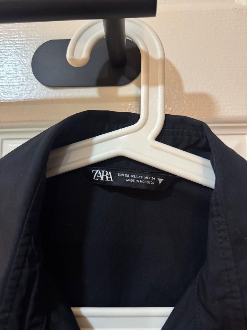 Zara Cropped Black Long Sleeves with Pockets (Category: Longsleeves) located in Mandaluyong City. Submitted by deguitokass (Listing ID 1377633729, Image 3). Description: rfs: got it as a gift but never used it washed & ironed only no tag but guaranteed new! Helping tags: Zara, H&M, Urban Revivo, Uniqlo, Bershka, Stradivarius, Forever 21, Love Bonito, Editors Market.