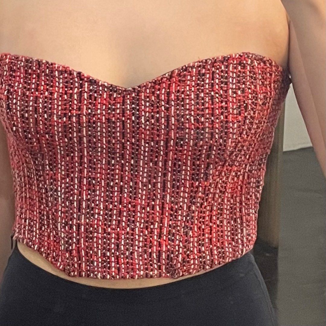 ZARA plaid tube top (Category: Sleeveless) located in Pasig City. Submitted by mverg (Listing ID 1377589173, Image 2). Description: 680 each 1200 for both same size .