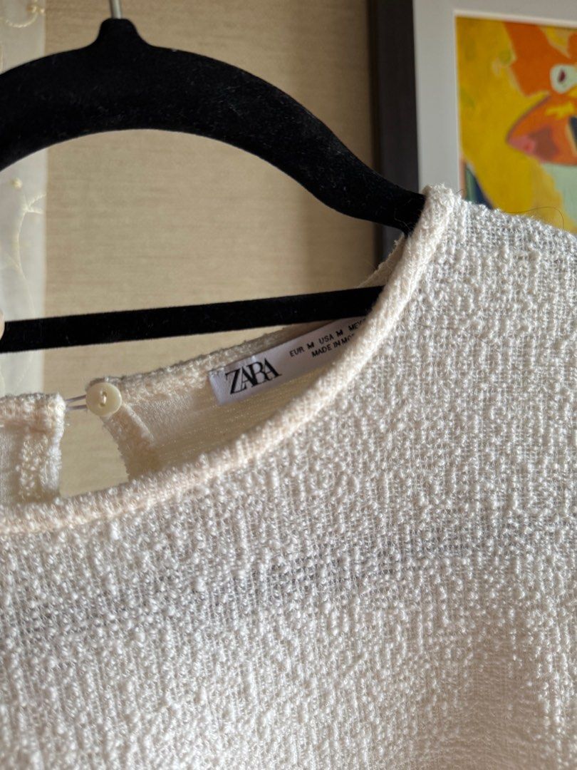 Zara White Knit Ruffled Dress (Category: Dresses) located in Quezon City. Submitted by prebys (Listing ID 1377563490, Image 3). Description: .