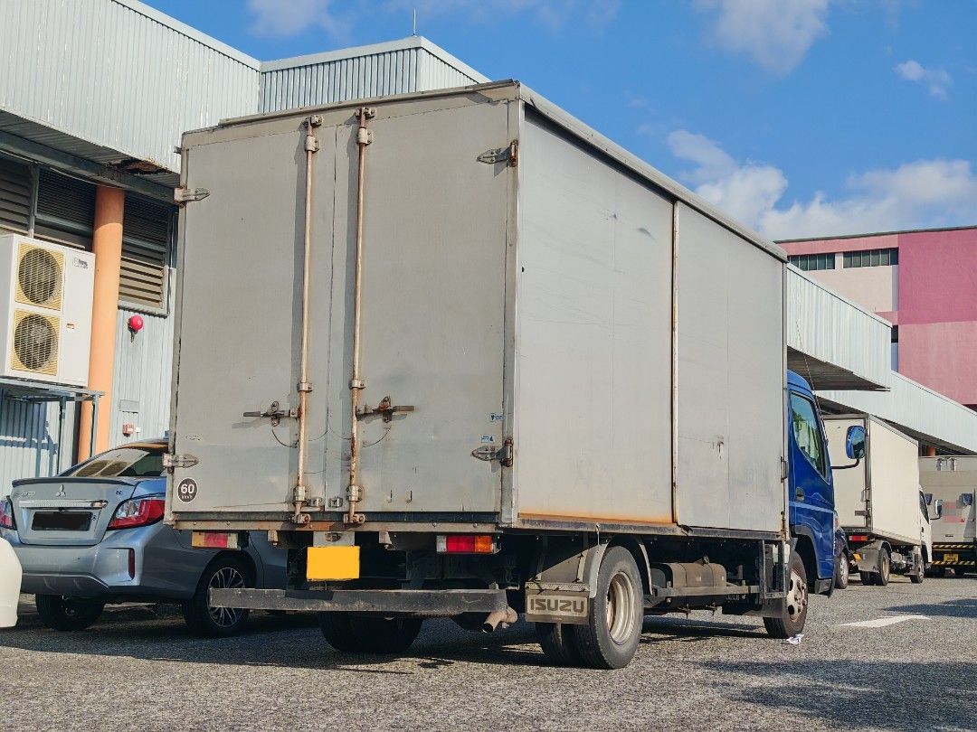 14FT BOX (Class 3/3A) Mitsubishi Fuso Canter Auto Diesel62872683801730112