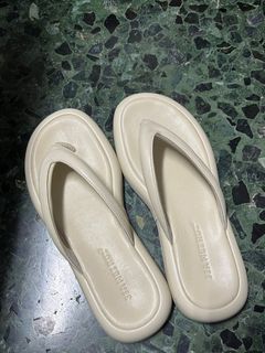由 lily._.ooe (刊登 ID 1372843586，圖片 1) 提交，位於 的 (類別：)，說明：。
