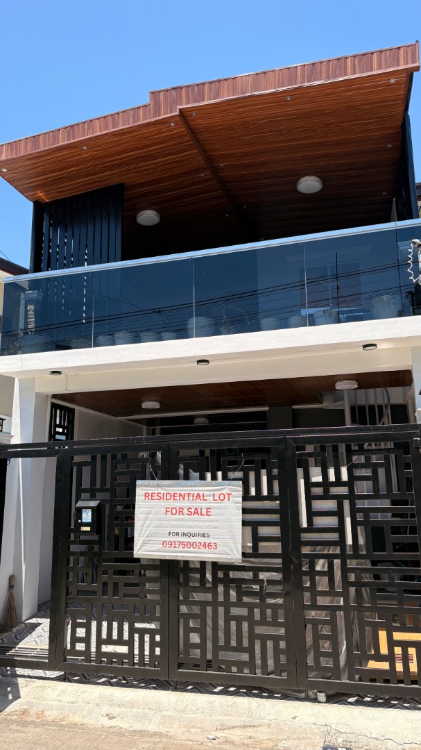 (Category: ) located in . Submitted by hollycheese (Listing ID 1372711856, Image 1). Description: .