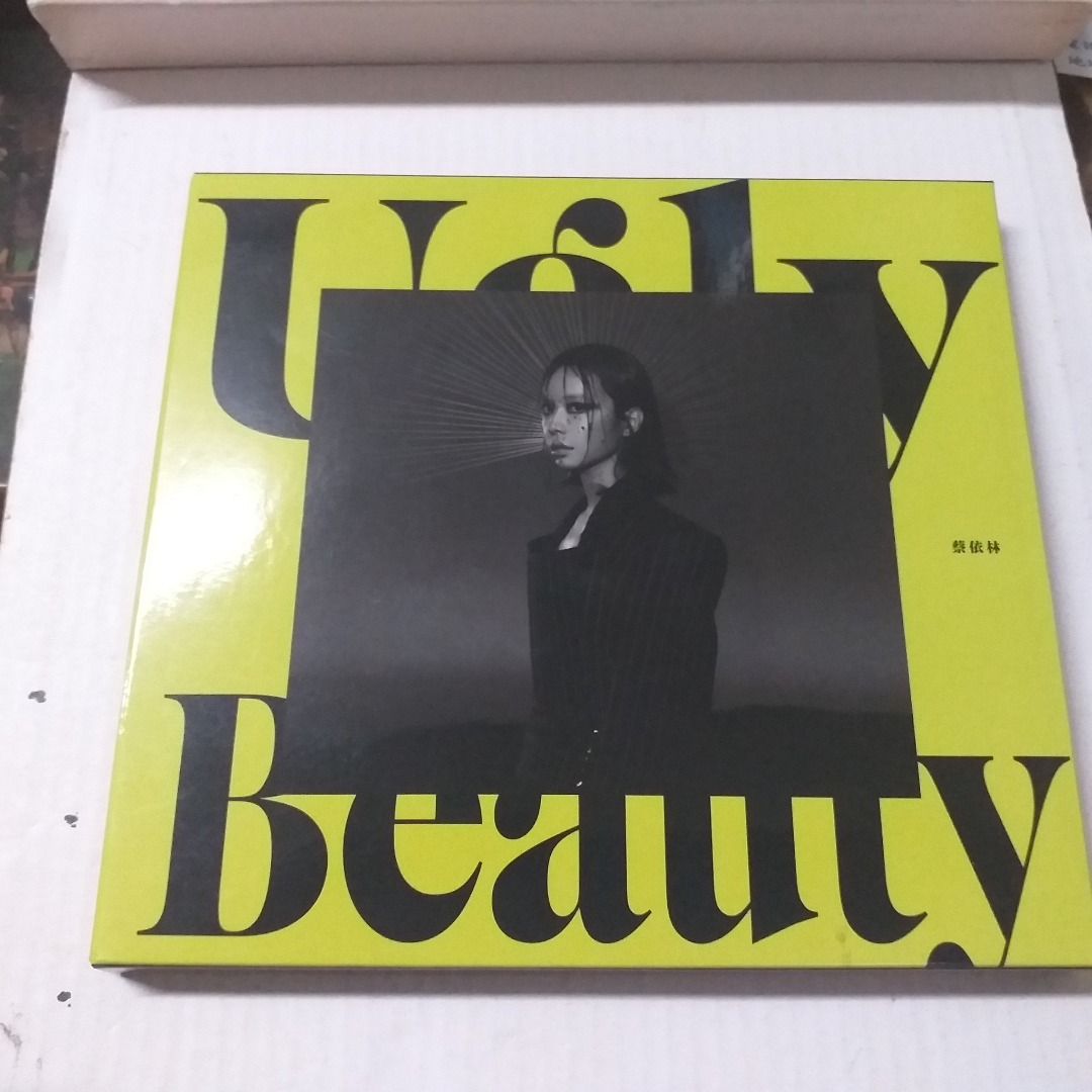 Ugly Beauty蔡依林 怪美的 jolin 珍藏版 台湾版 蔡依林Jolin UGLY BEAUTY 怪美的CD暢銷專輯臺灣正式版收玫瑰少年