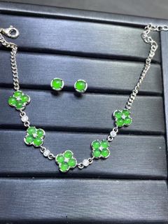 Natural A-grade jadeite silver inlaid ice green cabochon four-leaf clover bracelet and cabochon stud earring set63007641384195110