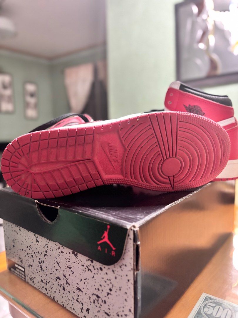 Air Jordan 1 High Heritage (Category: Sneakers & Footwear) located in Taguig. Submitted by happyceeshells (Listing ID 1372811386, Image 3). Description: pre-loved original shoes, no original box Size: US - 7Y UK - 6 EUR - 40.