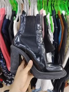 (Category: ) located in . Submitted by fashiondesancarlos05 (Listing ID 1372703373, Image 1). Description: .