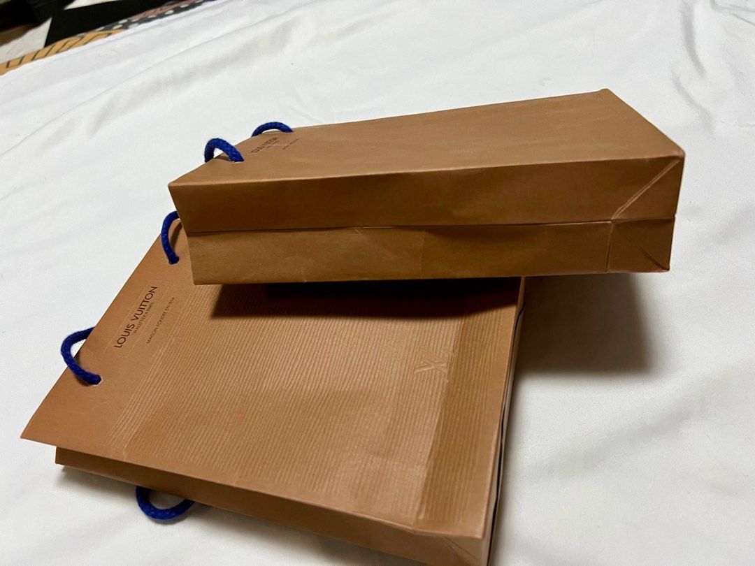 Authenthic Louie Vitton Paper bag ( Bundle) (Category: Luxury Bags & Wallets) located in Quezon City. Submitted by letsdeclutter101 (Listing ID 1372757323, Image 3). Description: .