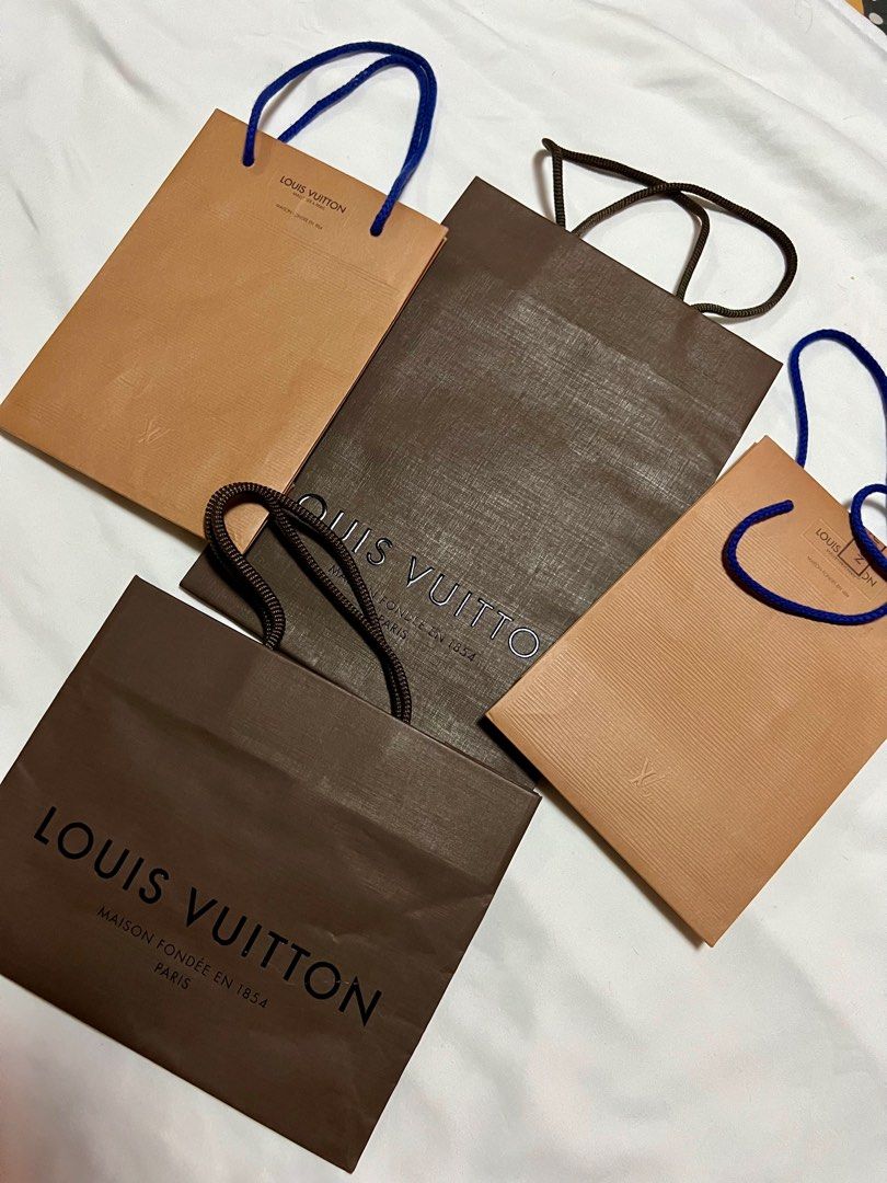 Authenthic Louie Vitton Paper bag ( Bundle) (Category: Luxury Bags & Wallets) located in Quezon City. Submitted by letsdeclutter101 (Listing ID 1372757323, Image 2). Description: .