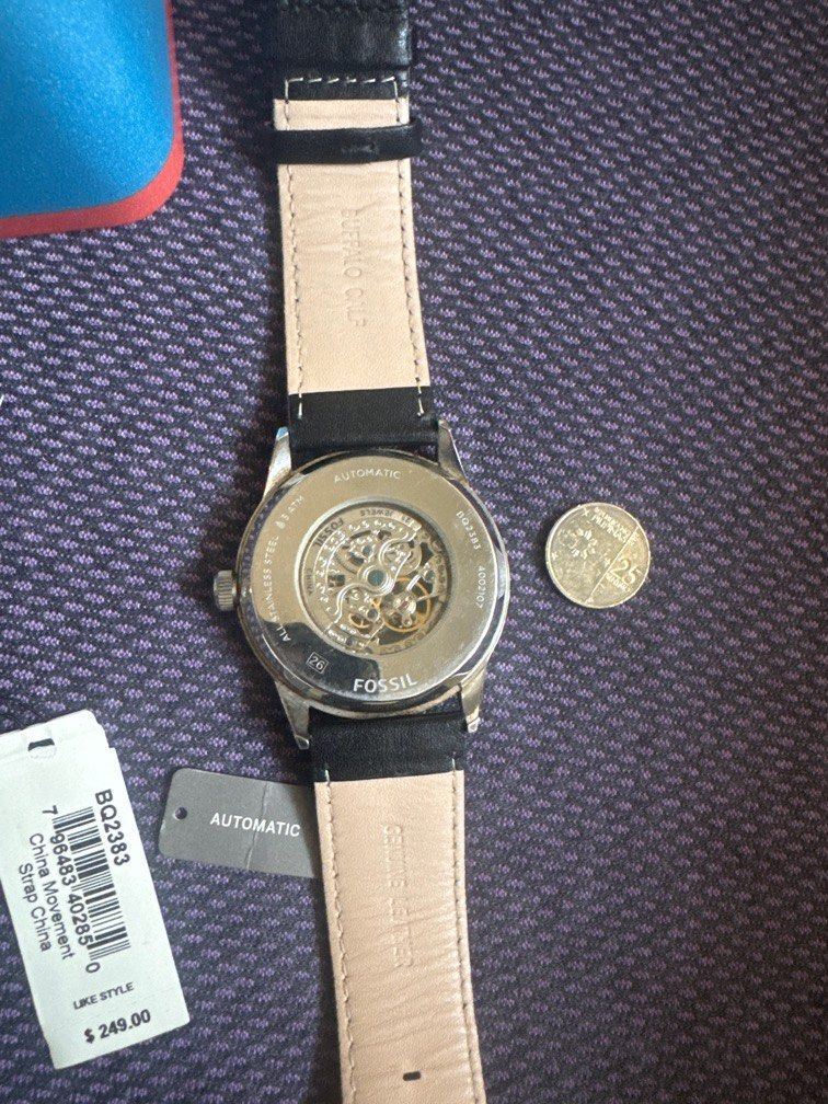 Authentic Fossil watch (Category: Men's Watches) located in Quezon City. Submitted by arakae (Listing ID 1372677408, Image 2). Description: Like new with complete box with tag.