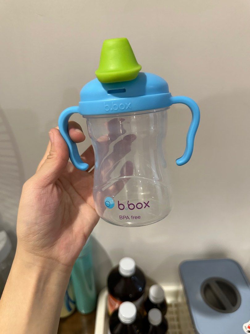Bbox Sippy Cup / Soft spout cup (Category: Weaning & Toddler Feeding) located in Quezon City. Submitted by honeyhon3y (Listing ID 1372741979, Image 1). Description: .
