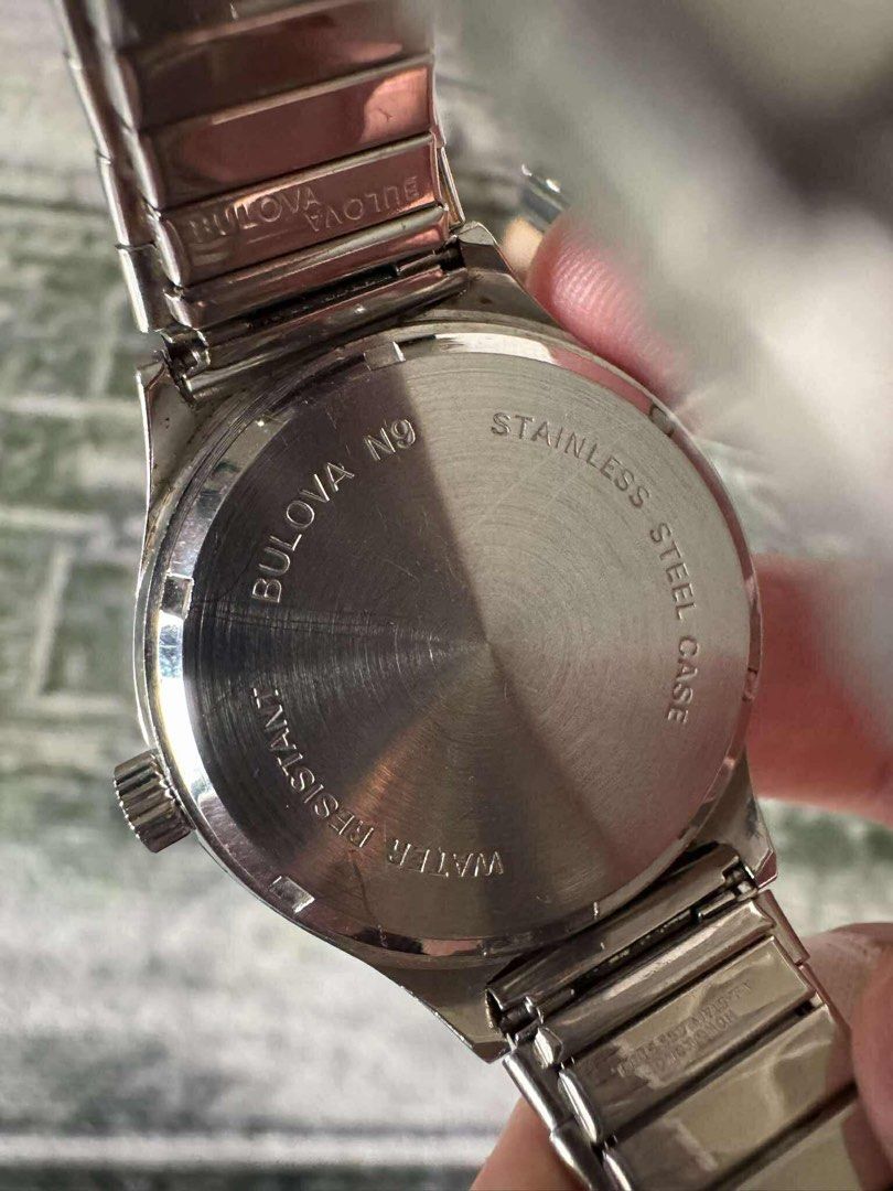 Bulova Arabic Dial (Category: Luxury Watches) located in Caloocan City. Submitted by minnieellezirkenna (Listing ID 1372834497, Image 2). Description: Bulova Arabic Dial Automatic Swiss made 36mm case 18mm lug Stretchable steel stranger .