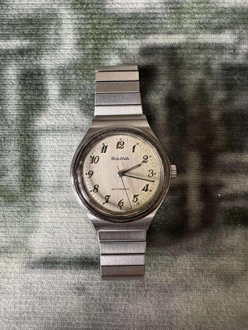 Bulova Arabic Dial (Category: Luxury Watches) located in Caloocan City. Submitted by minnieellezirkenna (Listing ID 1372834497, Image 1). Description: Bulova Arabic Dial Automatic Swiss made 36mm case 18mm lug Stretchable steel stranger .