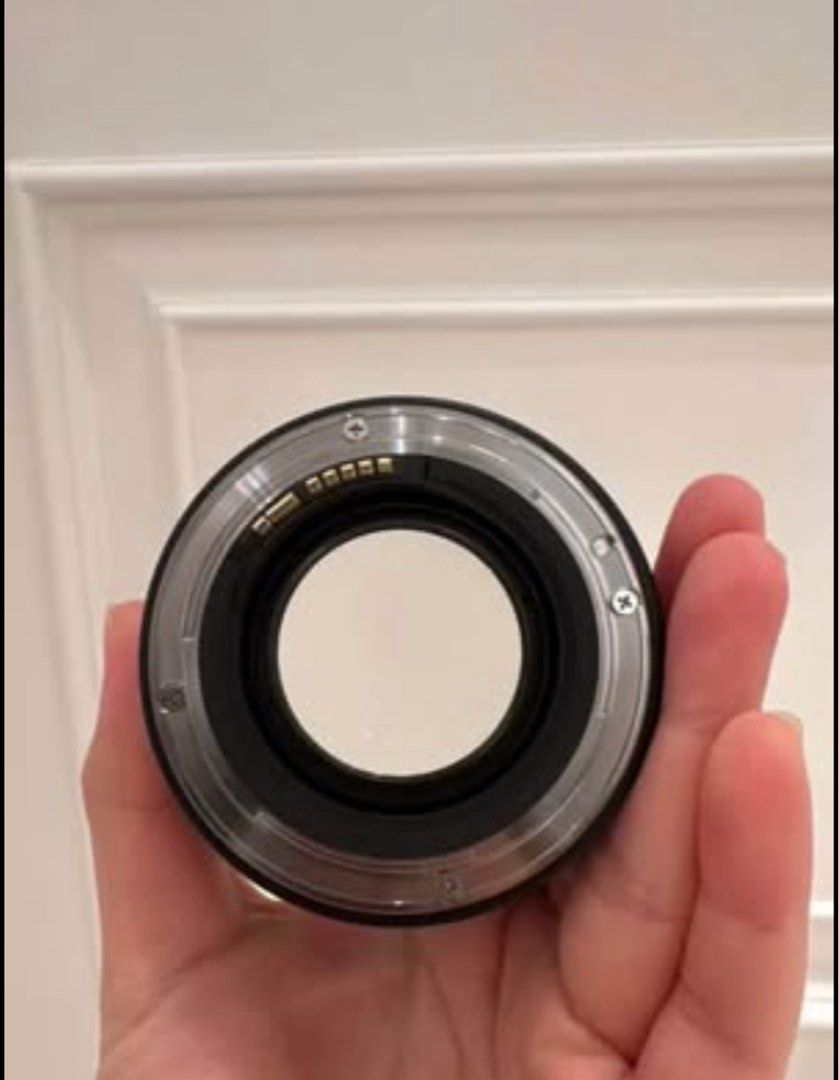 Canon EF 50mm f/1.4 USM Lens (Category: Photography) located in Melbourne. Submitted by chealseasoe (Listing ID 1372729340, Image 2). Description: Used - good condition.