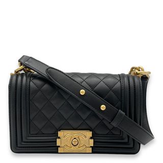 (Category: ) located in . Submitted by carousellluxury (Listing ID 1328434566, Image 1). Description: .