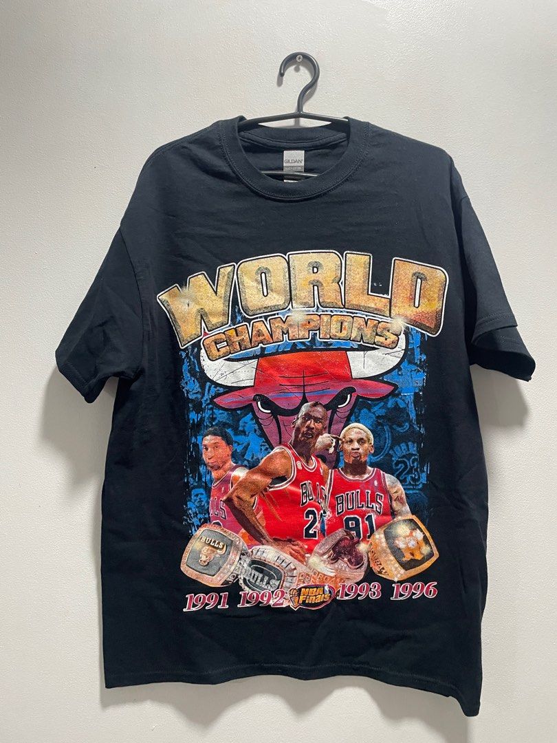 Chicago Bulls Modern Rap Tee (Category: Tshirts & Polo Shirts ) located in Pasig City. Submitted by abovethepavement (Listing ID 1372752629, Image 1). Description: Chicago Bulls Modern Rap Tee style Like new condition; no issues! Price: 499 + sf (negotiable) Size: Medium on Tag Shipping thru lalamove/J&T DM for more pics and details 📩.