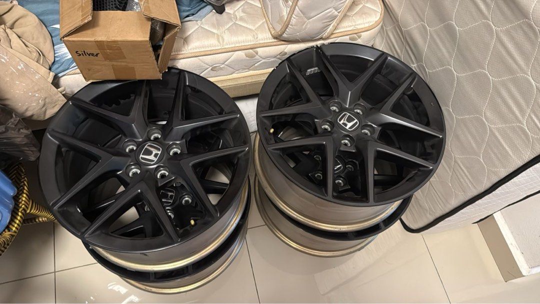 CIVIC FE ORIGINAL RIM, Auto Accessories on Carousell