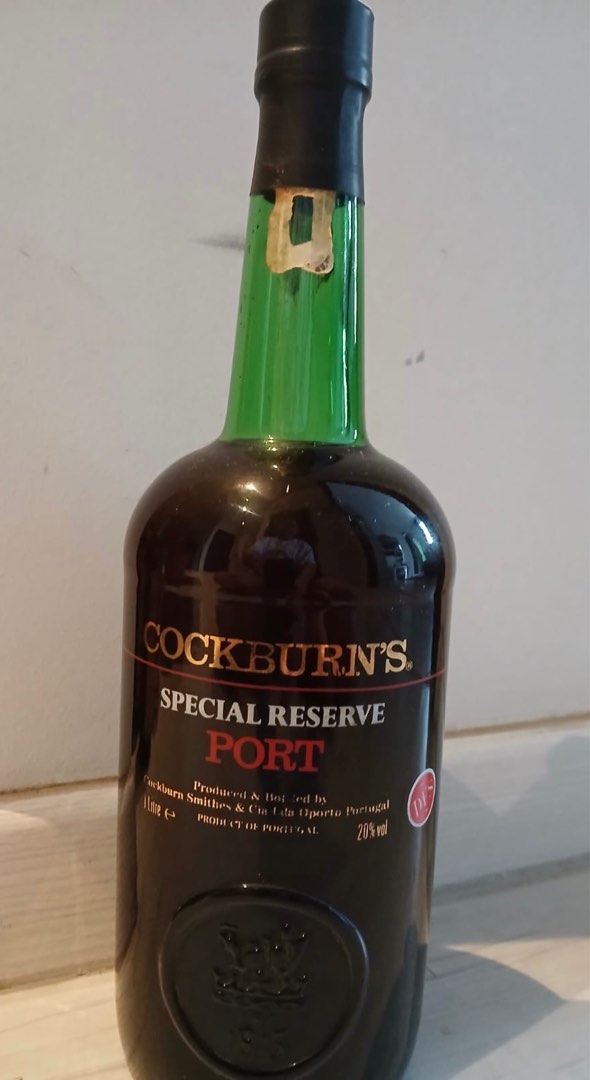 Cocksburn Port Cockburn’s Special Reserve Port, Food & Drinks, Beverages on Carousell