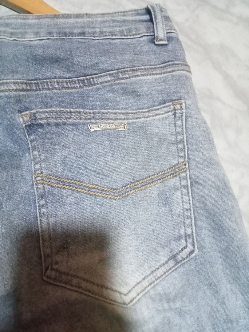 Crome heart jeans (Category: Jeans) located in Sagay. Submitted by kennie_3377 (Listing ID 1372737058, Image 3). Description: in excellent condition.