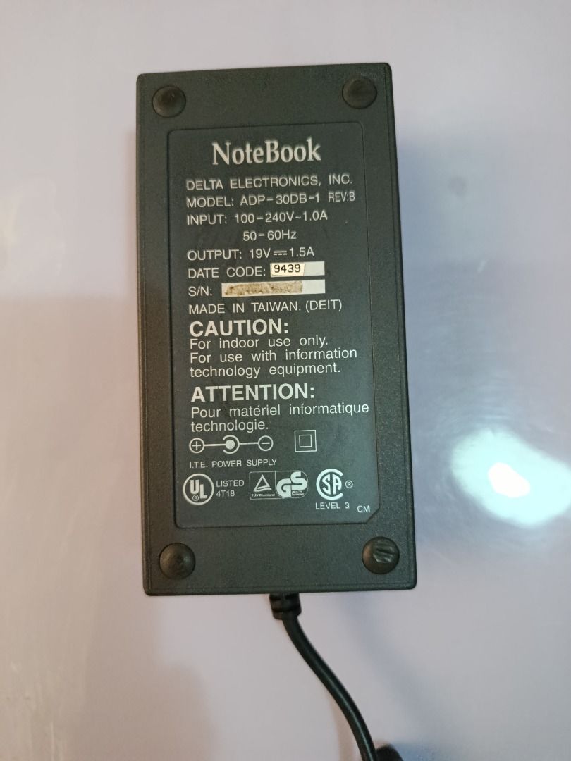 Delta Electronics Laptop Charger ADP-30DB-163208333422466111