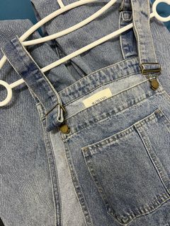 (Category: ) located in . Submitted by potato_preloved (Listing ID 1372829311, Image 1). Description: .