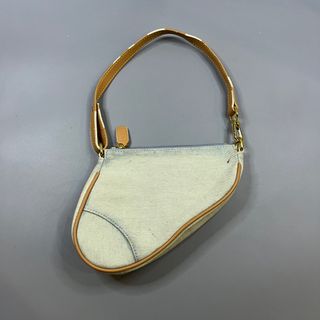 (Category: ) located in . Submitted by millennial_goodz (Listing ID 1372727168, Image 1). Description: .