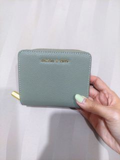 (Kategori: ) berada di . Dikirim oleh preloved.doremi (ID iklan 1372849552, Gambar 1). Deskripsi: .