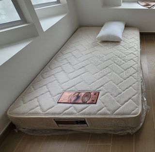 （分類：）位於 。 由 ev212 提交（商品編號 1372751723，圖片 1）。簡介： 。