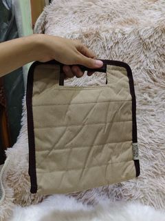 (Category: ) located in . Submitted by cesshoppe29 (Listing ID 1372756815, Image 1). Description: .
