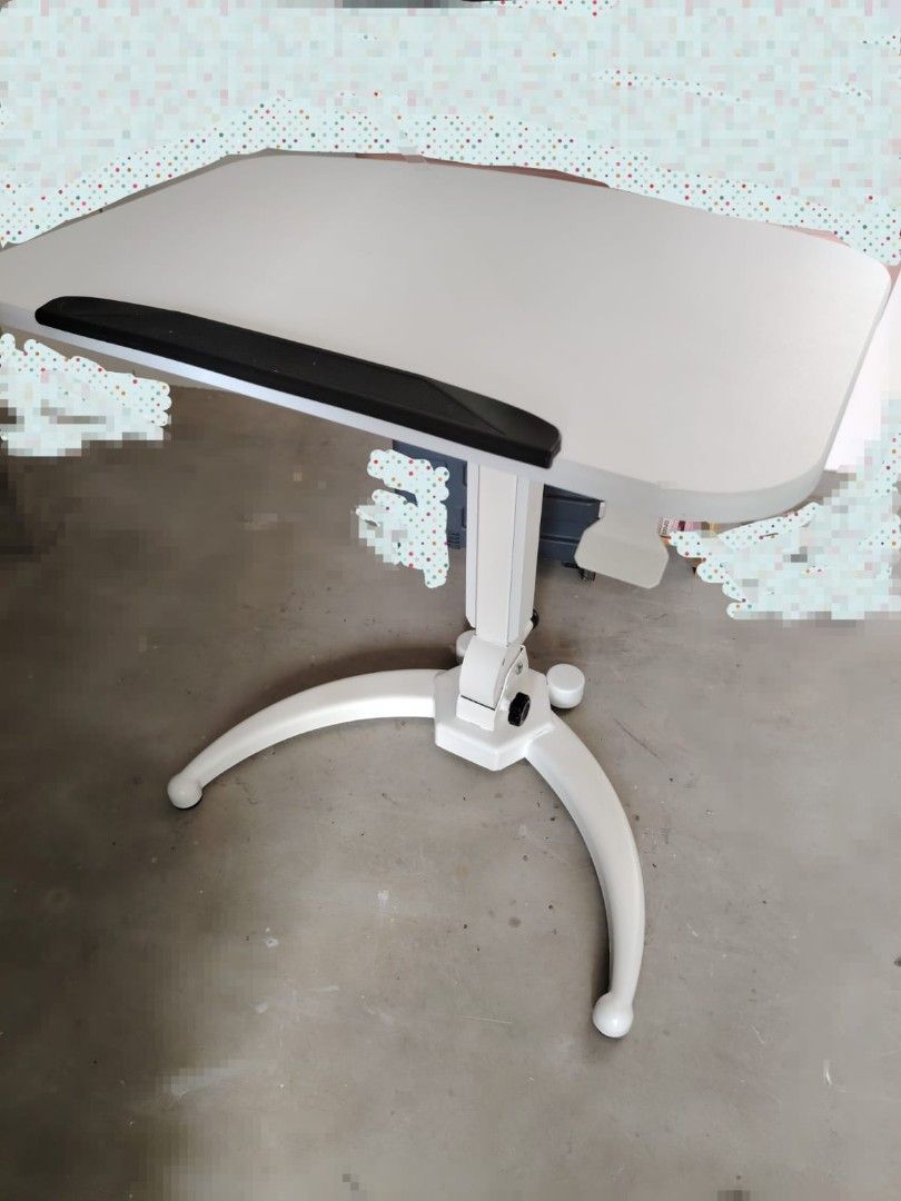 Foldable, adjustable Table (Category: Tables & Sets) located in Singapore. Submitted by Tenya_may (Listing ID 1372766063, Image 1). Description: .