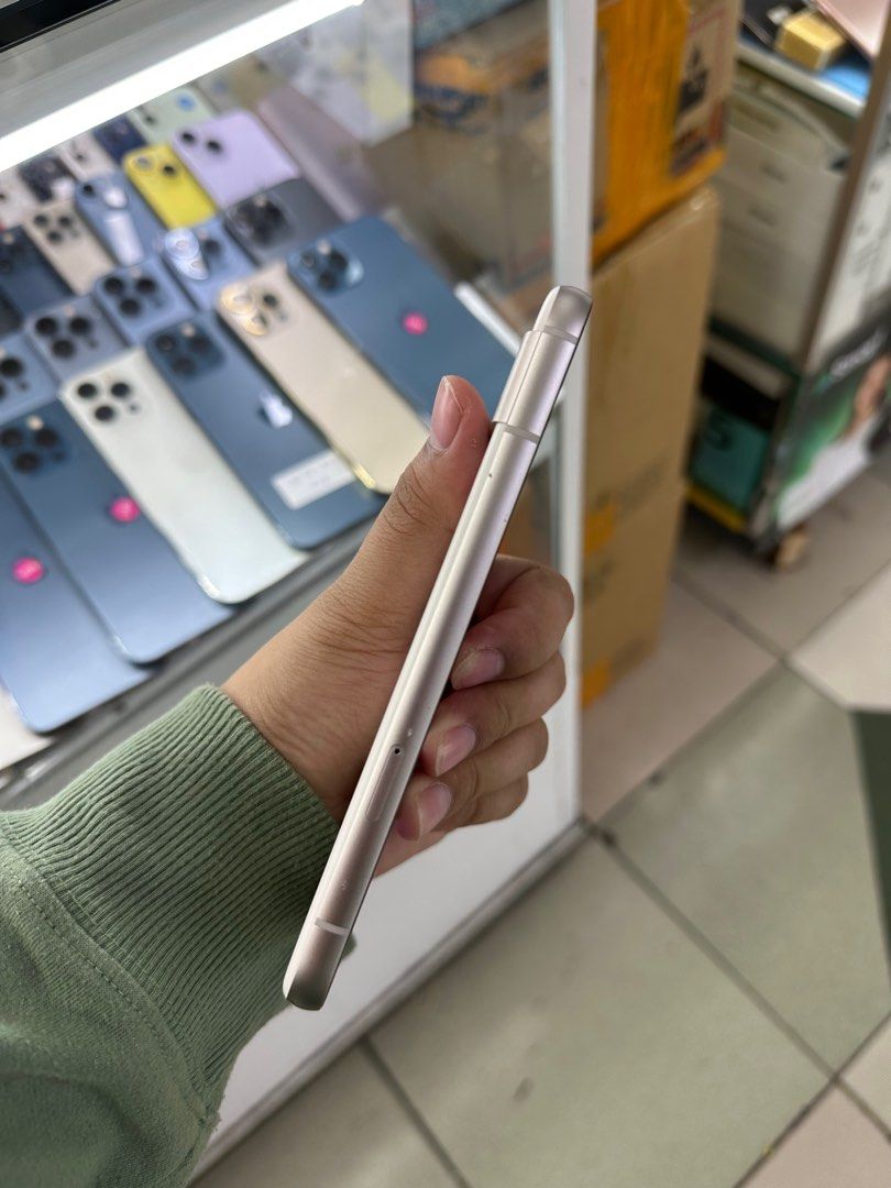 Google Pixel 8a 128GB Factory Unlock No Issue Secondhand (Category: Google Pixel) located in Pasig City. Submitted by FarAndRayShop (Listing ID 1372726533, Image 3). Description: SALE / SWAP / INSTALLMENT / TRADE IN Google Pixel 8a 128GB Openline / Any Sim No Hidden issue Complete Package Check to sawa before pay. Meet up: •Greenhills San Juan Manila, or nearby areas •For farther locations, we offer COP via LBC •Door-to-door delivery available wi