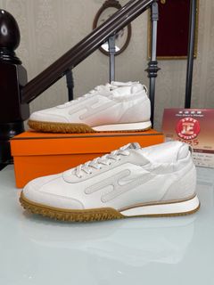 （分類：）位於 。 由 chatyuen_showroomluxury 提交（商品編號 1372696106，圖片 1）。簡介： 。