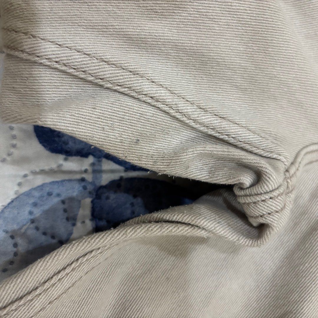 [H&M] Divided Wideleg Pants W: 26, L: 38 (Category: Jeans) located in Manila. Submitted by arqchie (Listing ID 1372829006, Image 2). Description: RFS: Decluttering If you have any questions regarding the product, feel free to message me..
