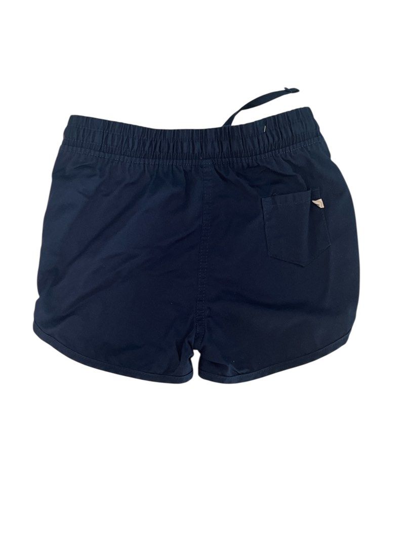 H&M Shorts Kids Size 24 (Category: Shorts) located in Pulilan. Submitted by __ri__ (Listing ID 1372730809, Image 2). Description: Size 24.