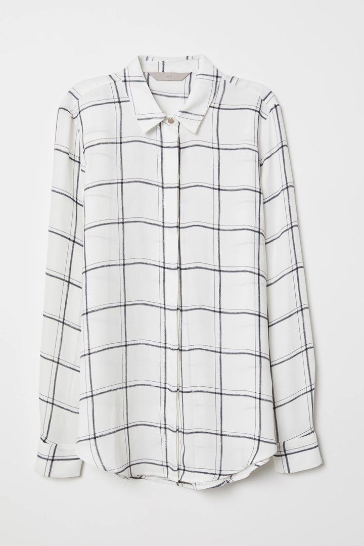 H&M White/Checked Longsleeve Blouse (Category: Longsleeves) located in Dasmarinas. Submitted by cess_declutters (Listing ID 1372687117, Image 1). Description: !! Fixed Price !! No returns/exchange Payment first (GCash / GoTyme) No Rush Shipping Shipping shouldered by buyer J&T / Lalamove Can do meetups around dasma/silang if bulk order 📍Dasmariñas, Cavite.