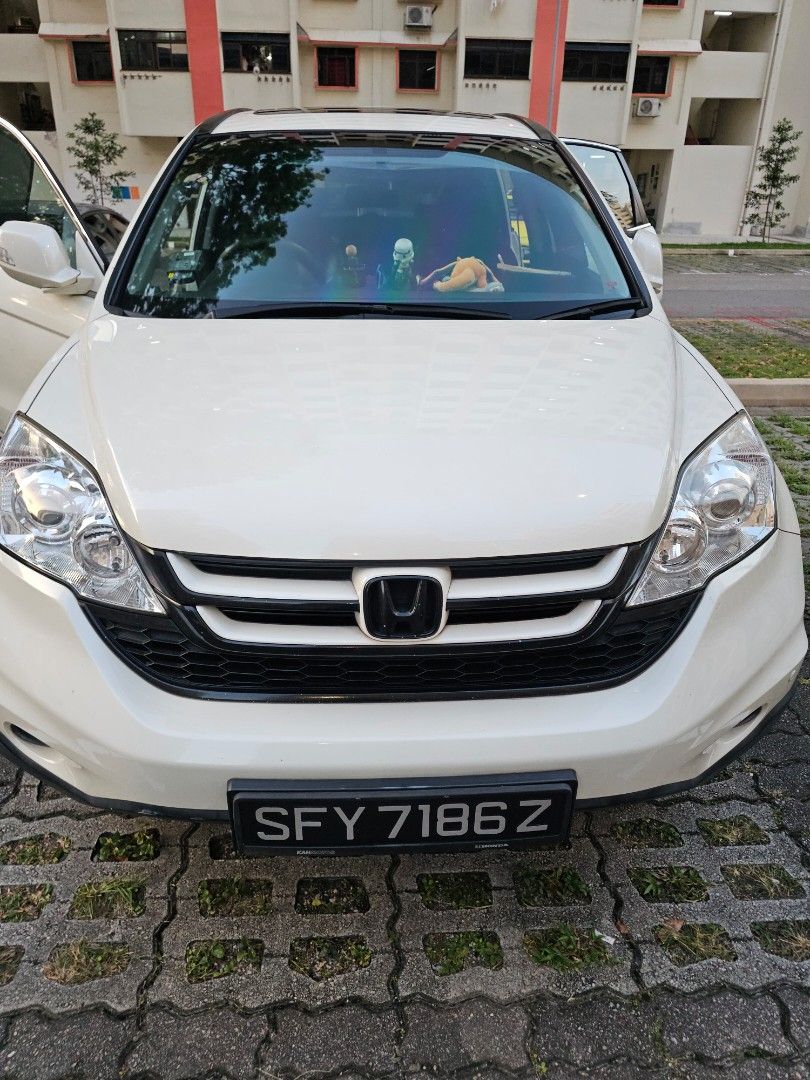 Honda CR-V 2.0 Sunroof (A) (Category: Used Cars) located in Singapore. Submitted by babablcksheep (Listing ID 1372788896, Image 1). Description: For COI or someone to rent or lease. I can only Rent out or COI to someone cause I need 65k to break even. Don't think anyone will buy at this price..