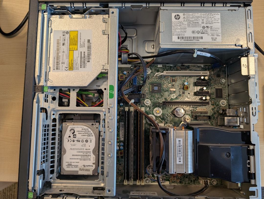 HP EliteDesk 800 G1 SFF (Category: Desktops) located in Singapore. Submitted by impain (Listing ID 1372716941, Image 3). Description: HP EliteDesk 800 G1 SFF desktop. This is a business desktop model. Selling the desktop as-is, refer to the pictures. You need to provide your own power cord (standard C13 cable). In good condition, working. Clean install of Win10 22H2 done, you can setup the PC like a new one for yourself. - CPU: i5-4590, 4C/4T, 6M