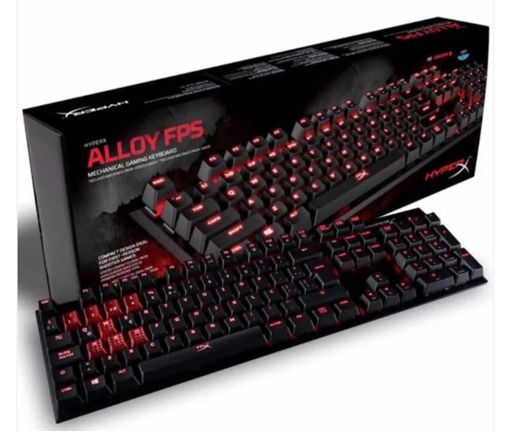 Gaming keyboard (HyperX alloy FPS) (Category: Computer Keyboard) located in Singapore. Submitted by crayfish129 (Listing ID 1372837594, Image 1). Description: clearing space.