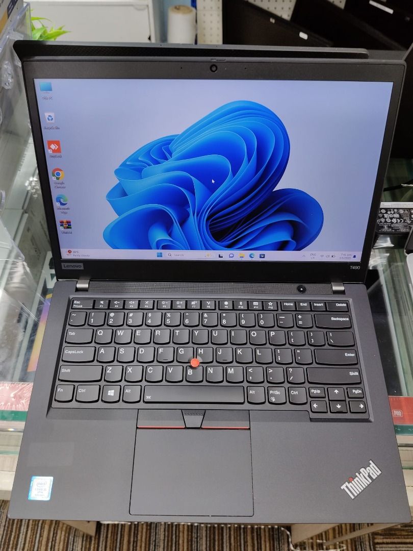 LENOVO THINKPAD T490 INTEL CORE i5 - 8 GEN RAM - 16 GB SSD- 512 GB WIN 11 PRO LIKE NEW CONDITION (Category: Laptops & Notebooks) located in Singapore. Submitted by cloudinfotech042a (Listing ID 1372789827, Image 1). Description: LENOVO THINKPAD T490 INTEL CORE i5 - 8 GEN RAM - 16 GB SSD- 512 GB WIN 11 PRO LIKE NEW CONDITION COMES WITH ORGINAL CHARGER & BAG BACK.