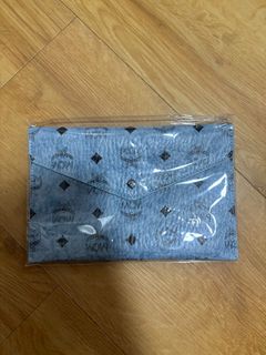 (Category: ) located in . Submitted by kaya_toastsssd (Listing ID 1372712587, Image 1). Description: .