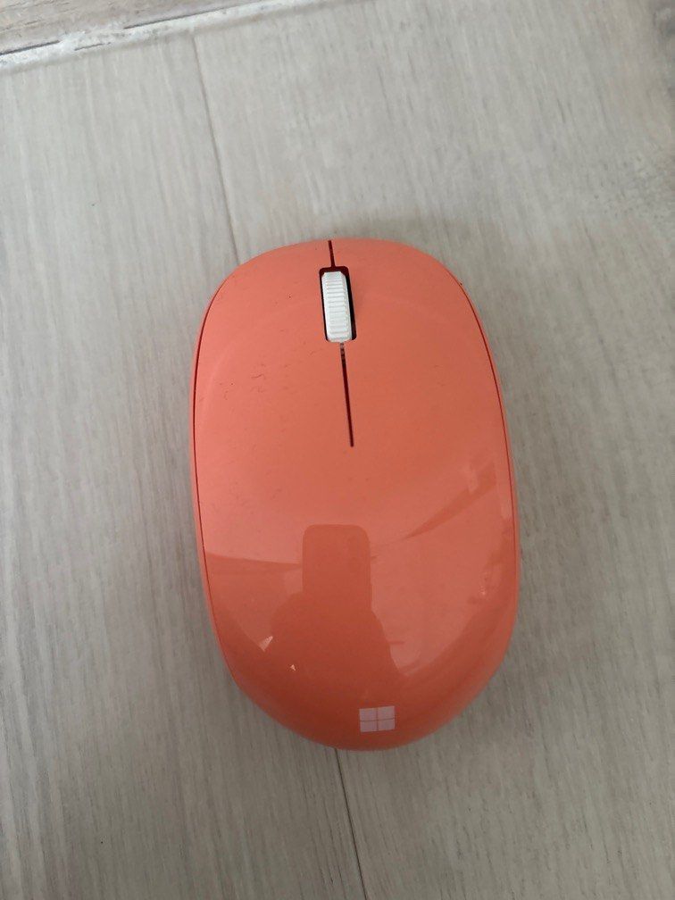 Microsoft Bluetooth Mouse — Pink