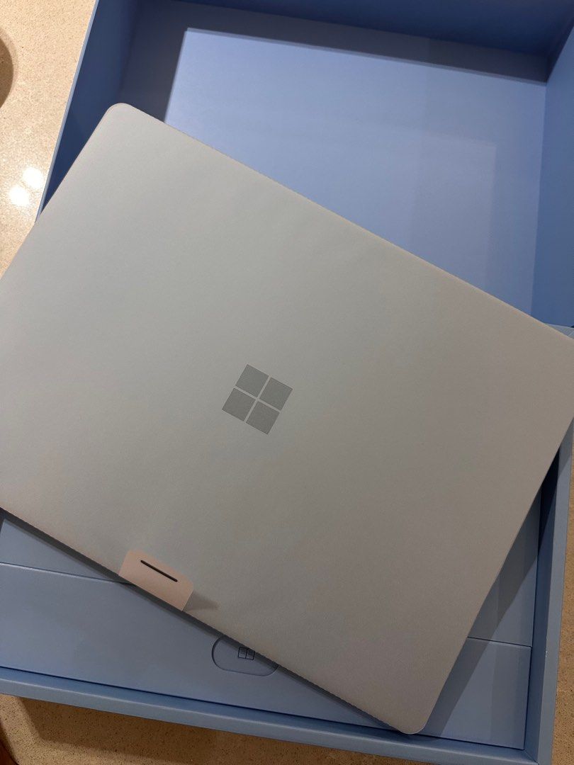 Microsoft Surface Pro63211855222275112