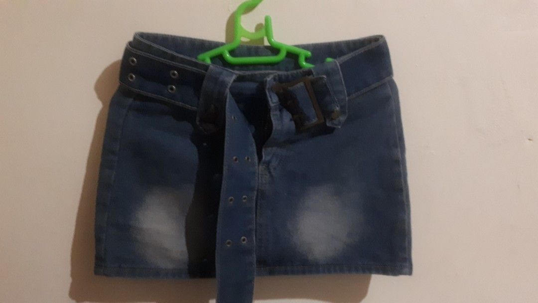 Mini denim skort (Category: Skirts) located in Bangued. Submitted by de_clutterrr (Listing ID 1372730306, Image 1). Description: - has inner short - no issue, used twice only - rfs: too short, need funds - dm for more info.