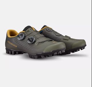 (Category: ) located in . Submitted by shopping.too.much (Listing ID 1372730546, Image 1). Description: .