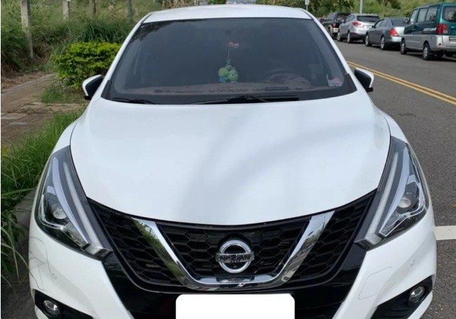 由 pipi1108cc (刊登 ID 1372746073，圖片 2) 提交，位於 台中市 (Taichung) 的 Nissan Tiida 2018款 白色 🔍️售價：15萬 🔍️出廠：2018年 🔍️行駛里程：7萬公里 🔍️乘客數：4門5座 🔍️排氣量：1.6L (類別：汽車出售)，說明：🔍️廠牌型號：Nissan Tiida 2018款 白色 🔍️售價：15萬 🔍️出廠：2018年 🔍️行駛里程：7萬公里 🔍️乘客數：4門5座 🔍️排氣量：1.6L 🔍️引擎燃料：汽油 🔍️驅動方式：2WD 🔍️變速系統：自排 ★重要資訊★ 車輛均有第三方認證 ⭕️專業鑑定⭕️合格認證 ⭕️檢定報告⭕️一覽無疑 📣便宜賣🚫無事故🚫無泡水🚫無待修 提供💯完整第三方認證合格檢驗報告 保證✅實車實價✅車況透明✅安心購車 ★提供車況原始表 ★車況與認證表不符，退車並全額退費 ◎歡迎私訊預約賞車◎ ★早上10點到晚上18點 ★Line ID : pipi1108 ★聯