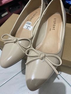 (Category: ) located in . Submitted by janeyyu (Listing ID 1372790294, Image 1). Description: .