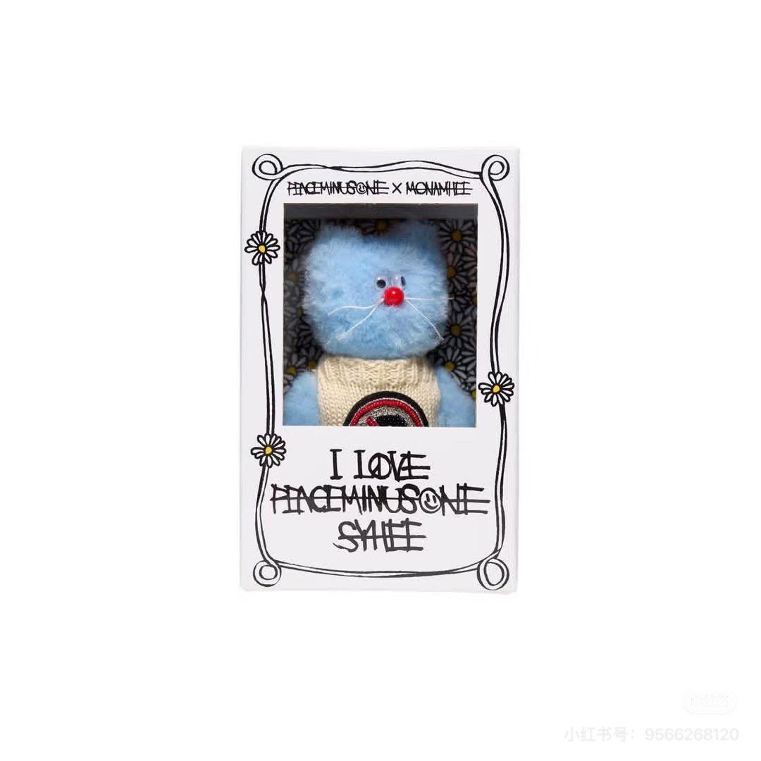ミュージシャン PEACEMINUSONE X MONAMHEE DAIHEE G-DRAGON PEACEMINUSONE X MONAMHEE DAIHEE SYHEE Plush Keyring