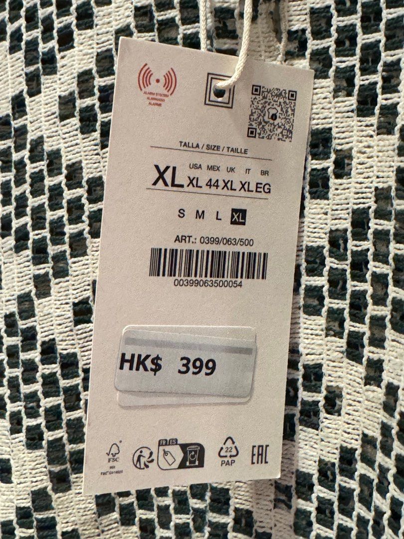 Polo （分類：T-shirt、恤衫、有領衫）位於 Hong Kong。 由 redhairedshanks_1987 提交（商品編號 1372737539，圖片 3）。簡介： Not used Original price $399 Selling now for only $150 。