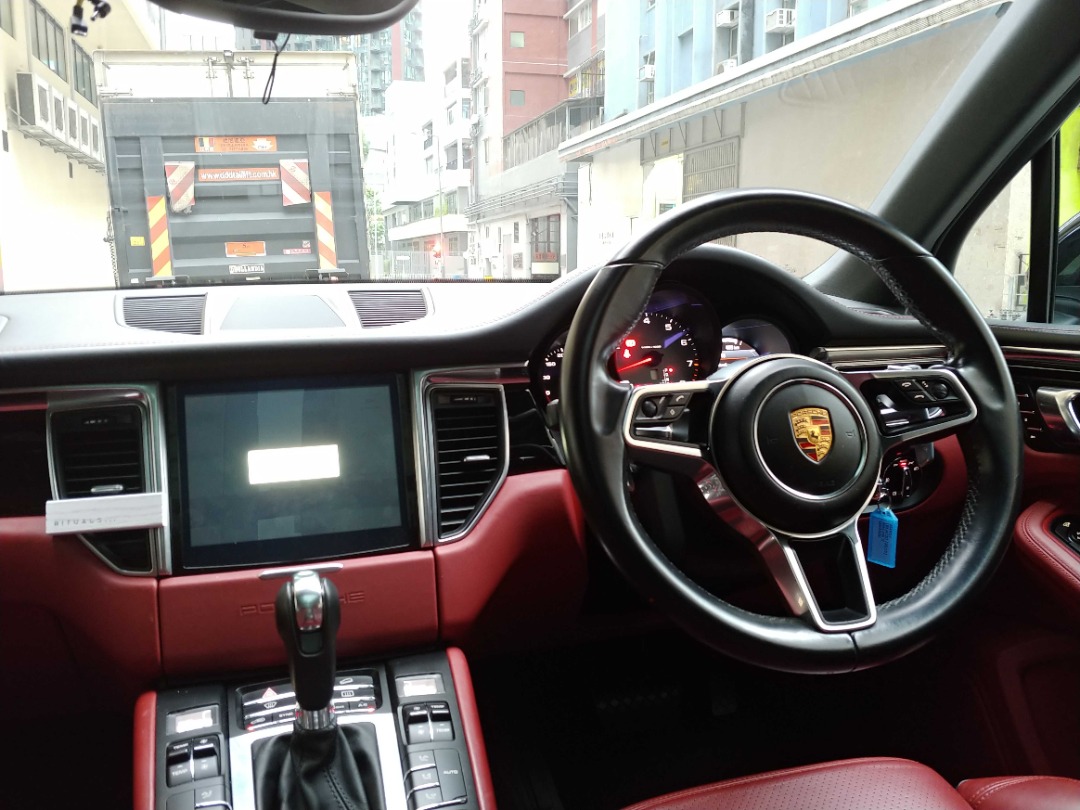 Porsche MACAN S Auto498287696508375045