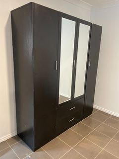 (Category: ) located in . Submitted by priceworthfurniture (Listing ID 1372857809, Image 1). Description: .